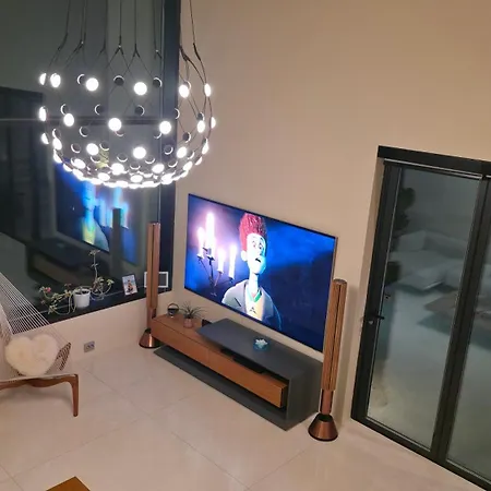 Ons 2026 Luxury Designer With Private Pond, 4 Bedrooms, 3 Bathrooms 빌라 스타방에르